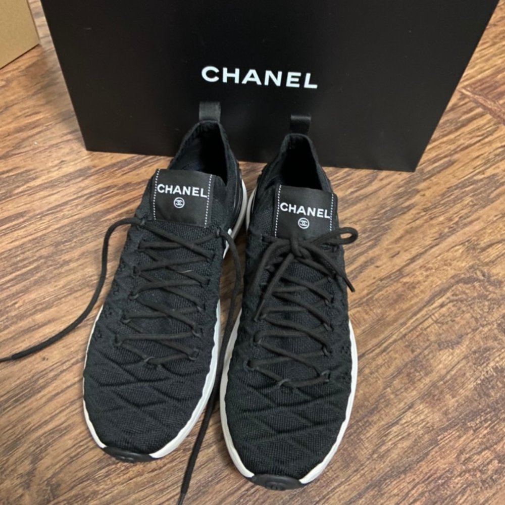 Chanel 20B Sneaker Trainer Black 8.5 Worn 1x